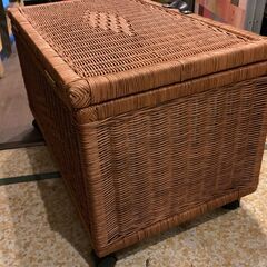 キャスター付き大型バスケット 収納BOX ラタン 籐の画像