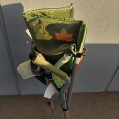 アウトドアの折りたたみチェアの画像