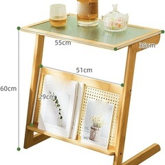 オシャレなガラスサイドテーブルの画像