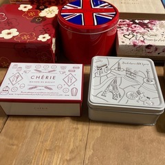 空き箱　缶箱　クッキー缶の画像