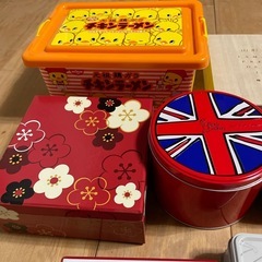 空き箱　缶箱　クッキー缶の画像