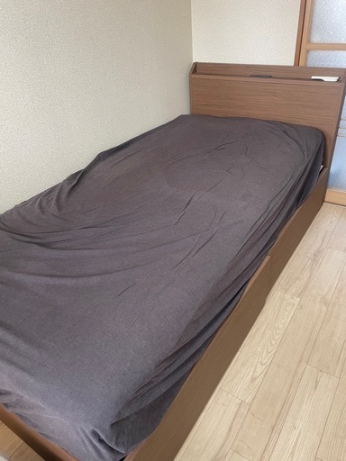 組み立て式ベッド+マットレス