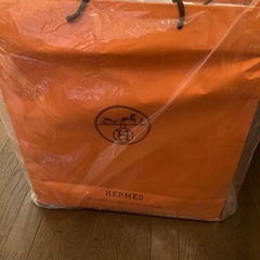 大きいHermes空箱+リボン+紙袋の画像