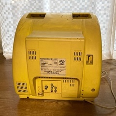 【ジャンク品】 シャープブラウン管テレビ　黄色🟡　の画像