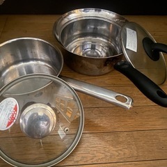 鍋２つ　蓋付き
