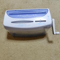 手動　シュレッダーの画像