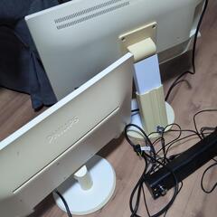 【仙台】【連休出品】モニター2台とスピーカー　セット　パソコン　ディスプレイの画像