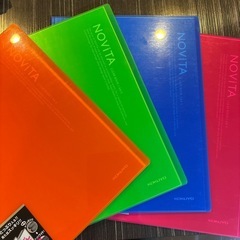 クリアブックA4 20ポケット　4冊