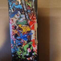 ポケモンの筆箱とポケットティッシュとおまけの画像