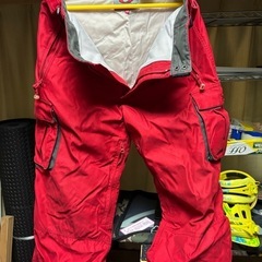 スノーボードパンツ　Mサイズ