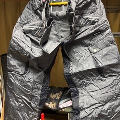 スノーボードパンツ　Lサイズ