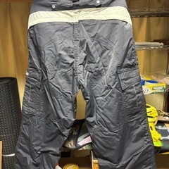 スノーボードパンツ　Mサイズの画像