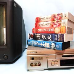SHARP製VHS ビデオレコーダー及び ソニー製１４インチ トリニトロン カラーTV　中古 セット　の画像