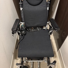 電動車いす 折り畳み 車椅子 背もたれは調節可能 取り外し可能な...