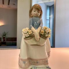 リヤドロ『5月の花』 置物