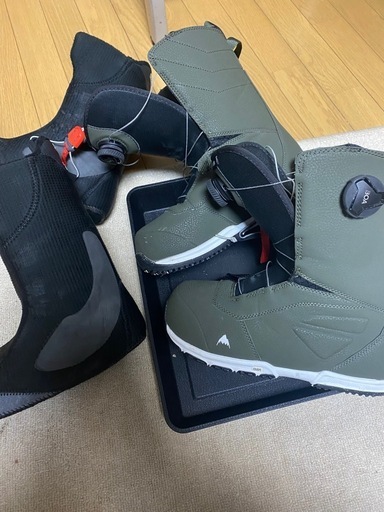 スノーボードブーツ