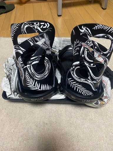 【再入荷】 スノーボードビンディング スノーボード
