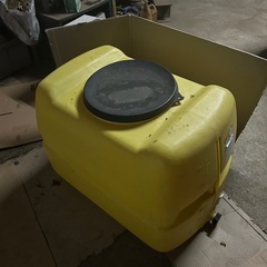 貯水タンク　ダイライト　300リッター