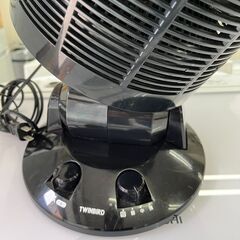 【リサイクルショップ ピカソ 小松原】🌀✨【立体送風‼️3D首振りタイプ】TWINBIRD サーキュレーター KJ-D997型✨🌀★3533★の画像
