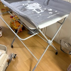 おむつ替え台