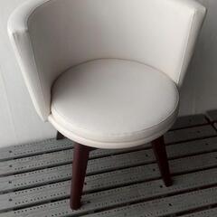☆おしゃれな丸型カフェチェア　回転椅子☆