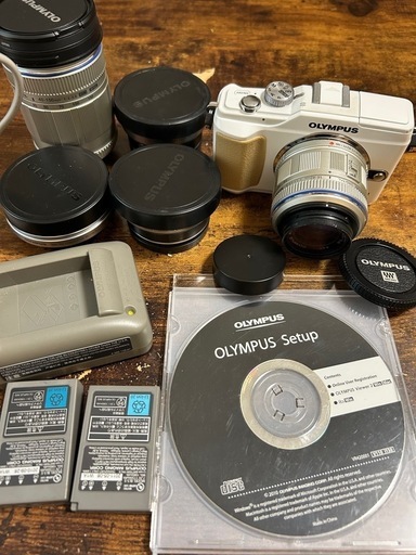 OLYMPUS PEN e-PL2 広角レンズ3つ　望遠レンズ1つ　充電バッテリー2つ　セット