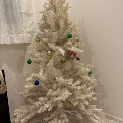 夏前だけどホワイトクリスマスツリー🎄