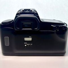 取引中　
Canon EOS 1000QD　フィルムカメラ　ズームレンズ　28-70 mmの画像