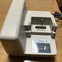 電動自転車　バッテリー充電器