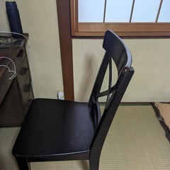 引越しです。ダイニングテーブル、電子レンジ、自転車、机その他