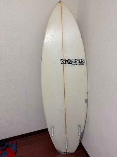 COLE サーフボード 5’2 カーボン仕様 リーシュコード付き 中古 COLE サーフボード 5'2 カーボン仕様 リーシュコード付き 中古