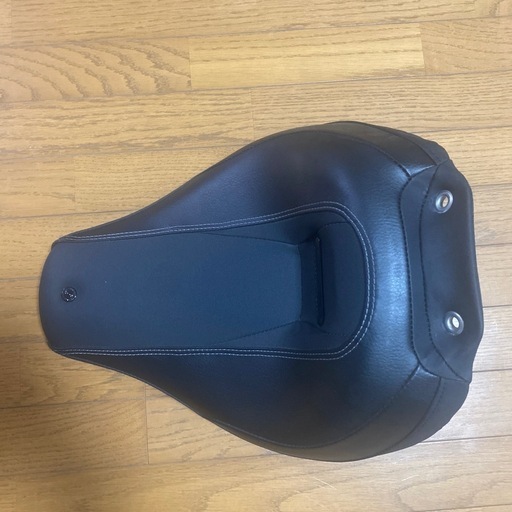 M8ソフテイル ブレイクアウト用のリーチソロシート