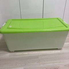 衣装ケース
