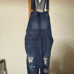 サロペット