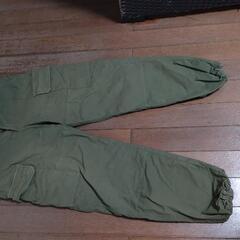 GUカーゴパンツの画像