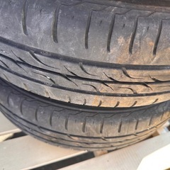 日産　マーチ　ノート　ホイールタイヤセット　4本タイヤサイズタイヤ165/70R14  タイヤ年式2023年の画像