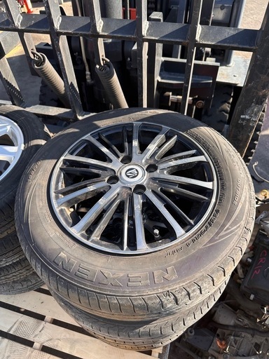 日産　マーチ　ノート　ホイールタイヤセット　4本タイヤサイズタイヤ165/70R14  タイヤ年式2023年