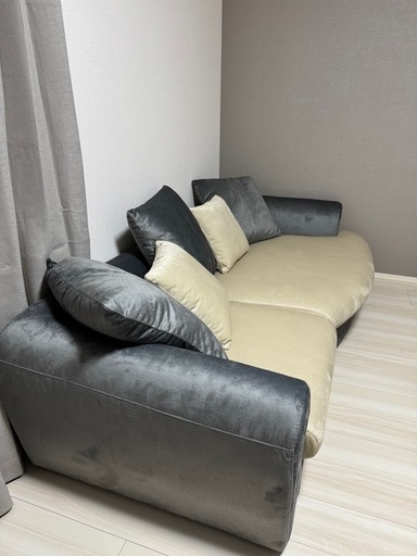 カウチソファー　3人がけ