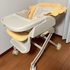 アップリカ　ハイローチェア　ベビーラック