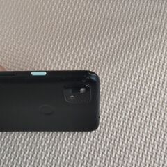 SIMフリー Google Pixel4a [128GB] Google純正ケース＋クリアケース 2個付き　グーグル　スマホ　ピクセルの画像