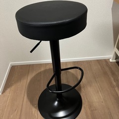 カウンターチェア　高さ調整可の画像