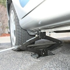5/5に大阪で車弄りの場所