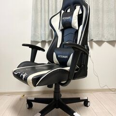 【おすすめ品】ゲーミングチェア（黒）の画像