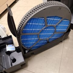 J9438　SHARP　シャープ　除加湿空気清浄機　KC-HD70-W　2022年製　クリーニング済み　【リユースのサカイ柏店】参考価格40,670円の画像