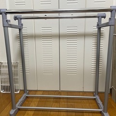 ハンガーラック