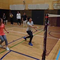 ゆる〜くみんなで盛り上がる楽しいバドミントン🏸