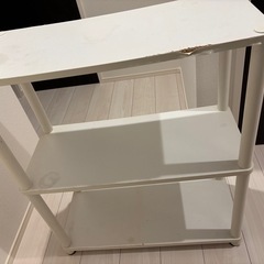 白の3段ラック