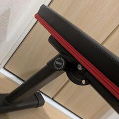 お届け無料🆓LEADING EDGE/リーディング折り畳みフラットベンチトレーニング筋トレ ベンチプレスバーベル トレーニング器具 筋トレ腹筋器具の画像