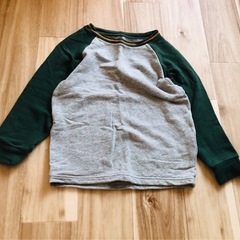 UNIQLO KIDS 長袖カットソー 110センチ