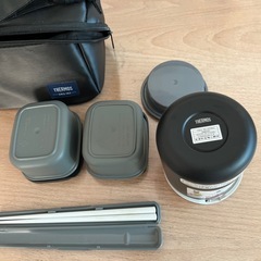 サーモス　保温弁当箱の画像